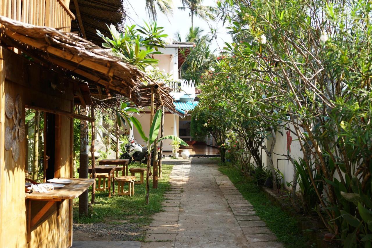 The Soul Inn Kabalana Ahangama Exterior foto
